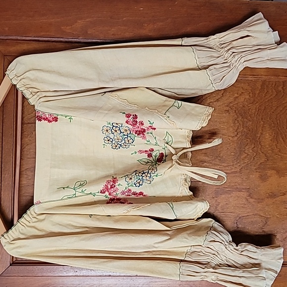 Selina Sanders Blouse - Picture 2 of 2